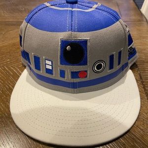 R2D2 snapback - BRAND NEW WITH TAGS